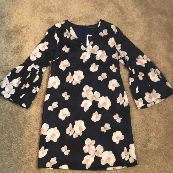 Banana Republic Dresses & Skirts - Navy Printed Bell Sleeve Mini Dress